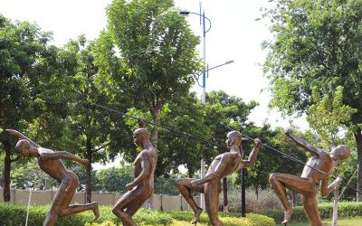 戶外公園景觀體育廣場(chǎng)玻璃鋼仿銅跑步運(yùn)動(dòng)人物雕塑擺件