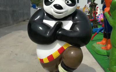 商場(chǎng)影院玻璃鋼卡通動(dòng)漫功夫熊貓阿寶雕塑